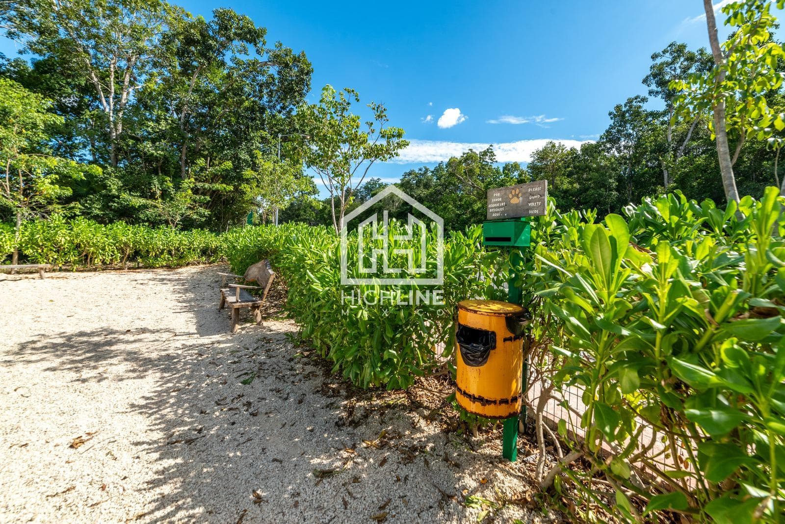 2-bedroom apartment in Tulum, ground floor with a terrace and private pool, 15 minutes from the beach