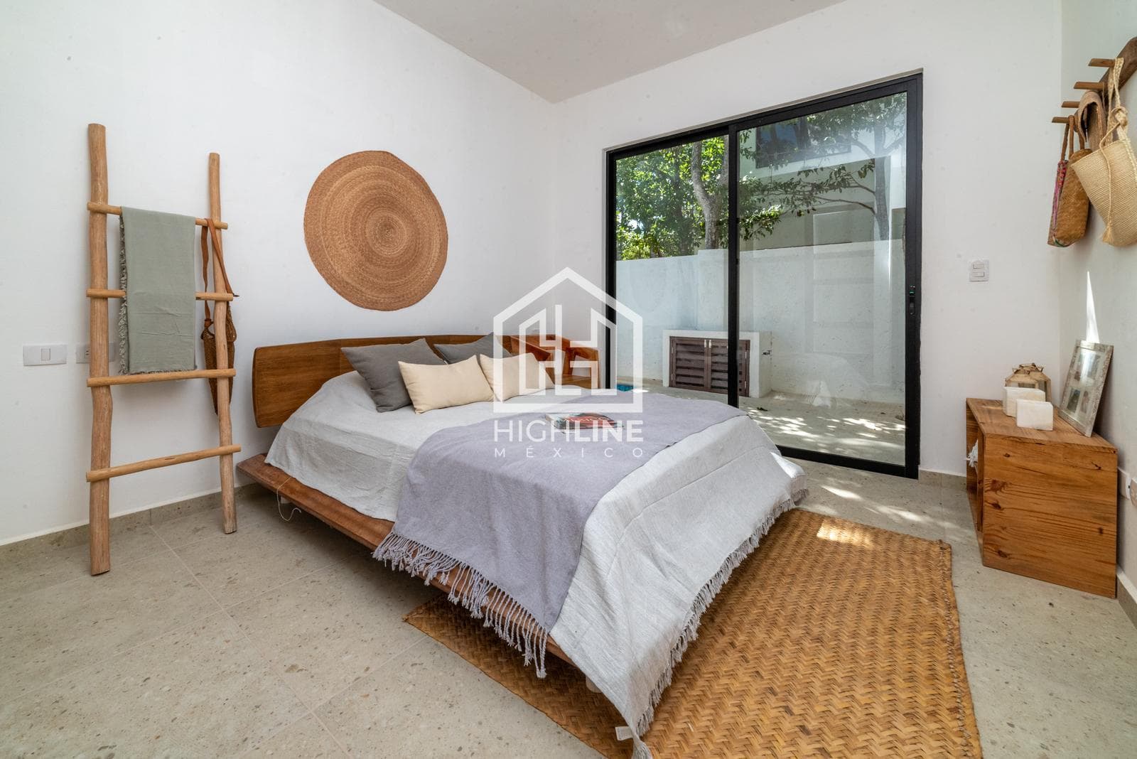 2-bedroom apartment in Tulum, ground floor with a terrace and private pool, 15 minutes from the beach