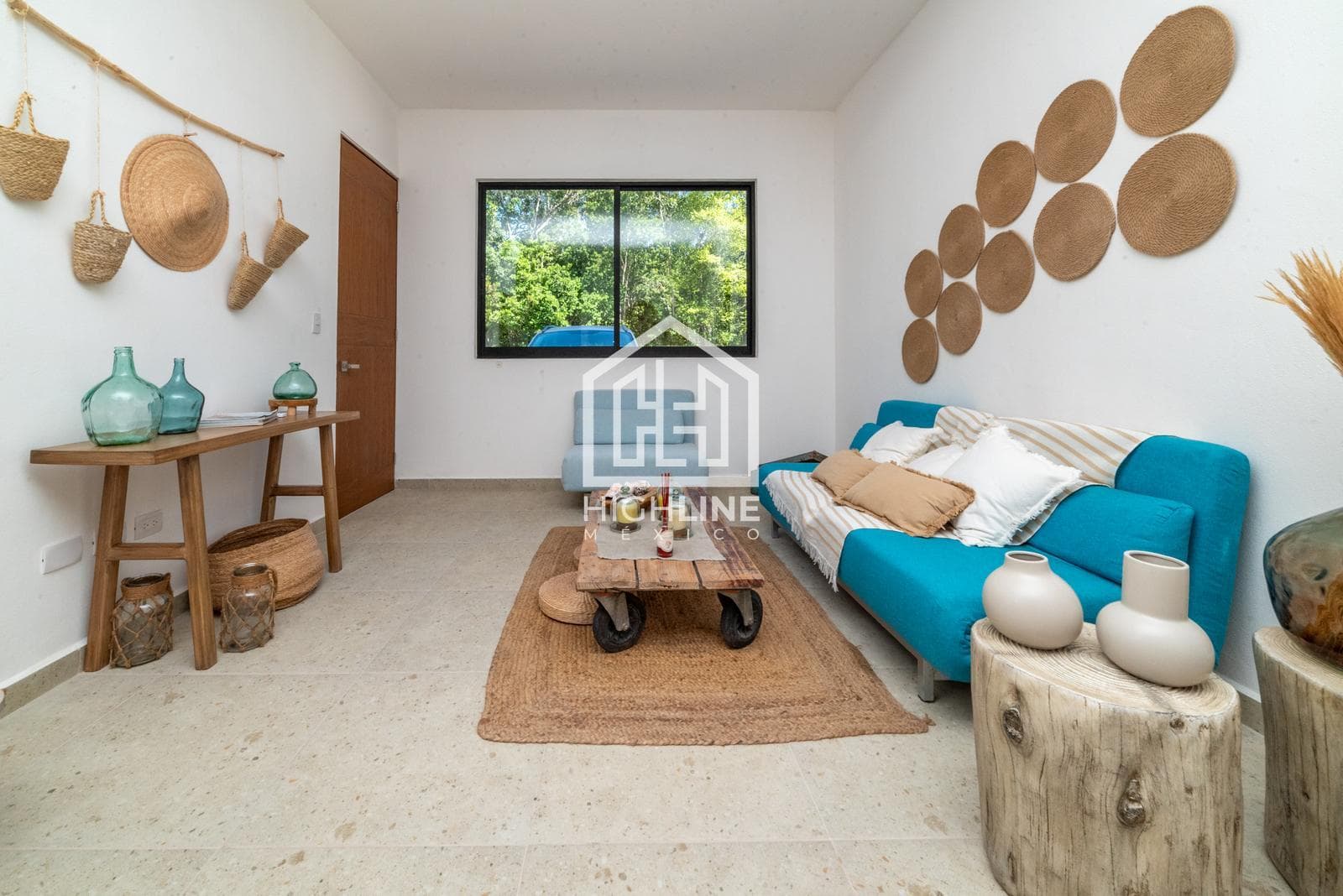 2-bedroom apartment in Tulum, ground floor with a terrace and private pool, 15 minutes from the beach
