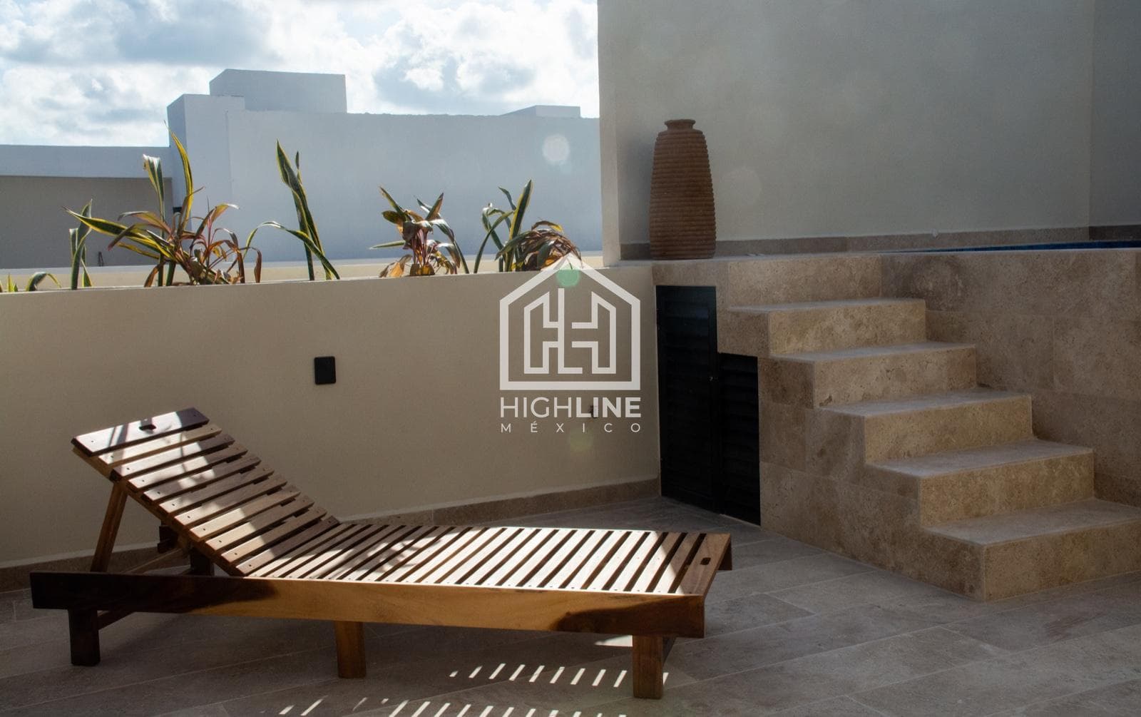 2-BEDROOM APARTMENT WITH LOCK-OFF / PRE-SALE / TULUM / 10% DISCOUNT / 7 MINUTES FROM THE BEACH / ROI.