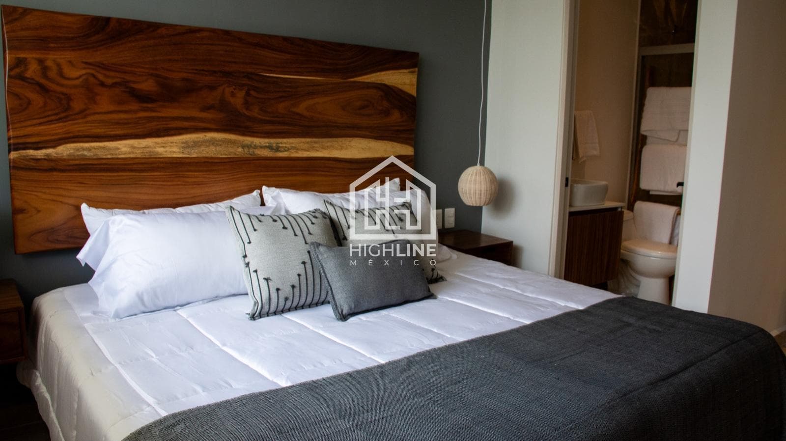 2-BEDROOM APARTMENT WITH LOCK-OFF / PRE-SALE / TULUM / 10% DISCOUNT / 7 MINUTES FROM THE BEACH / ROI.