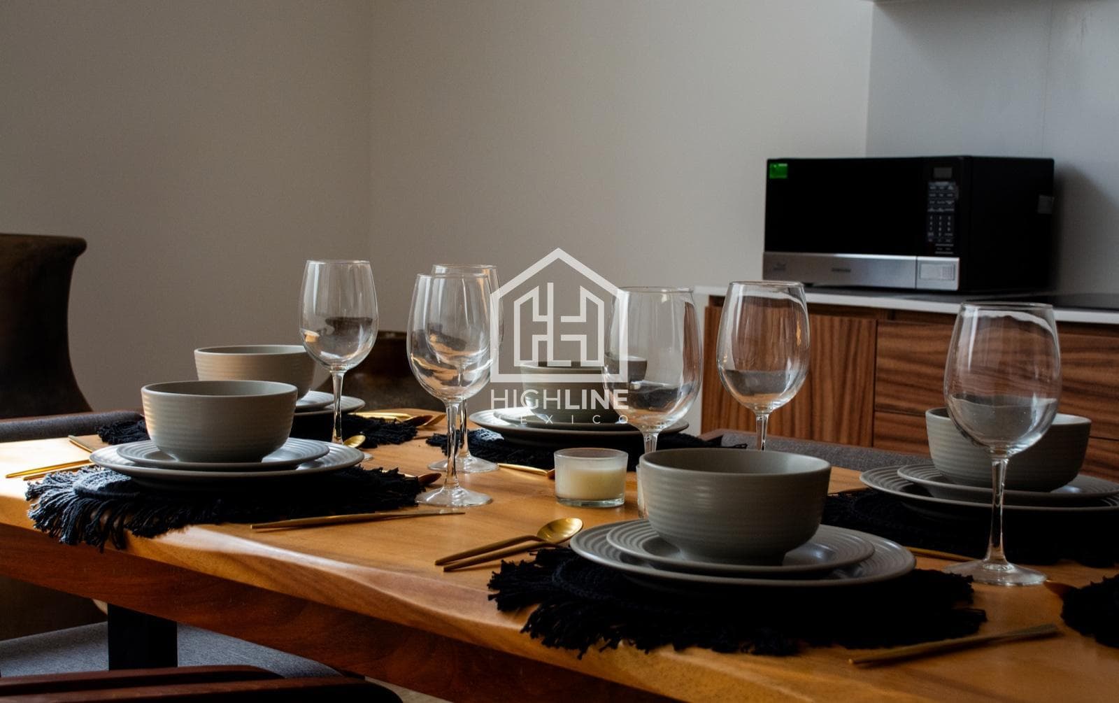 2-BEDROOM APARTMENT WITH LOCK-OFF / PRE-SALE / TULUM / 10% DISCOUNT / 7 MINUTES FROM THE BEACH / ROI.