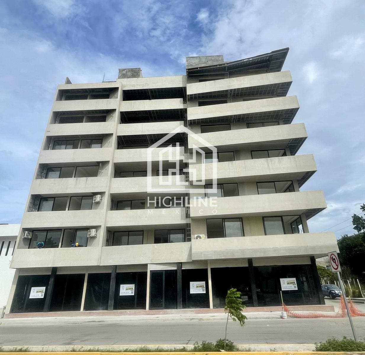 1-BEDROOM LOFT-STYLE APARTMENT / PRE-SALE / 7 MINUTES FROM THE BEACH / ROI / DIRECT FINANCING.