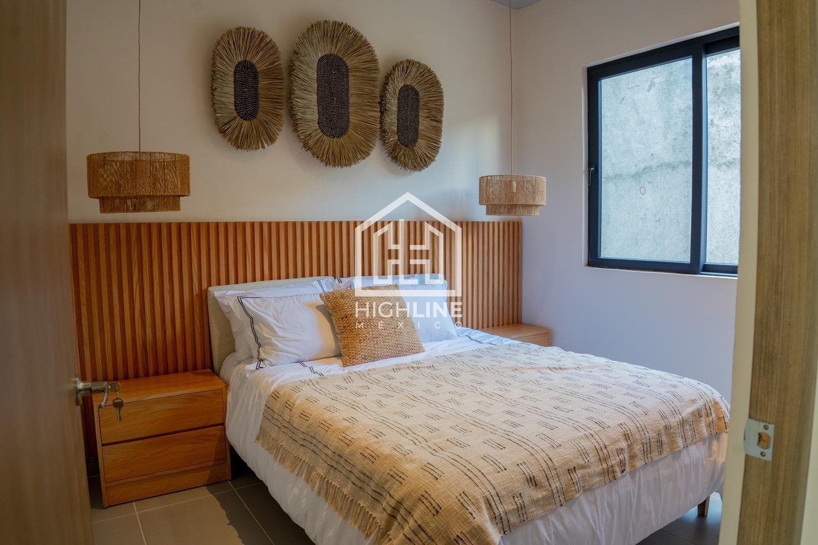 Apartment for Sale, Playa del Carmen: 3 Bedrooms with Pool