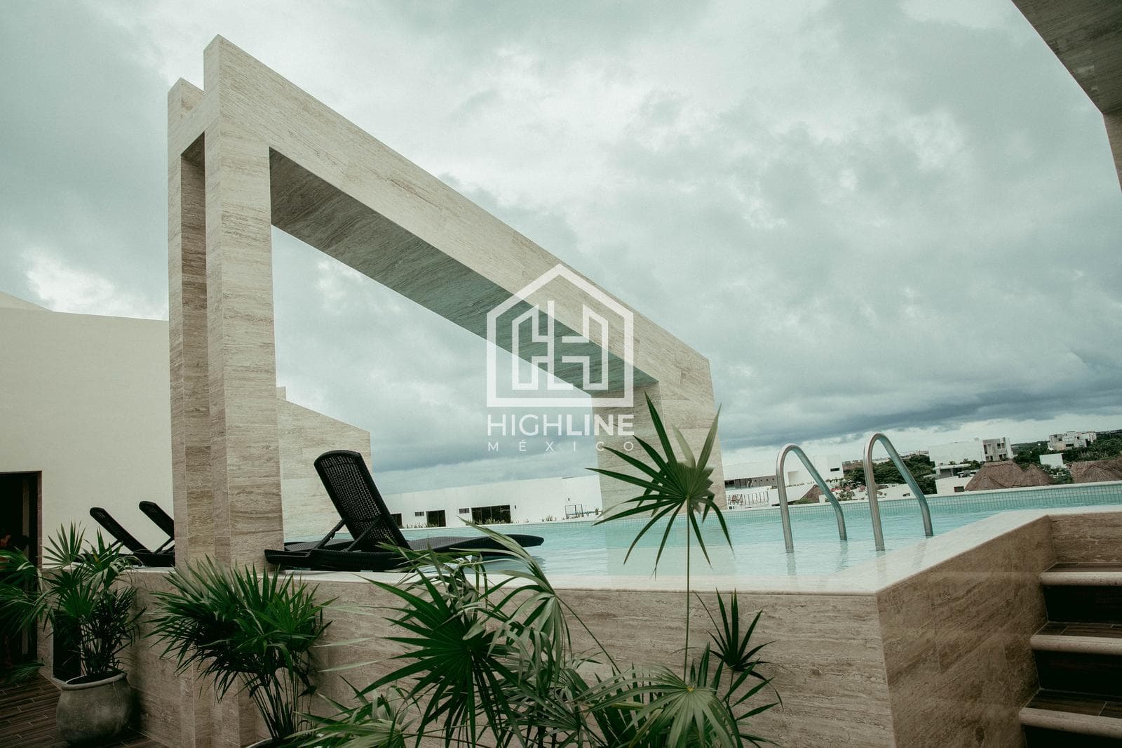 1-bedroom apartment for sale in Tulum with a pool and gym