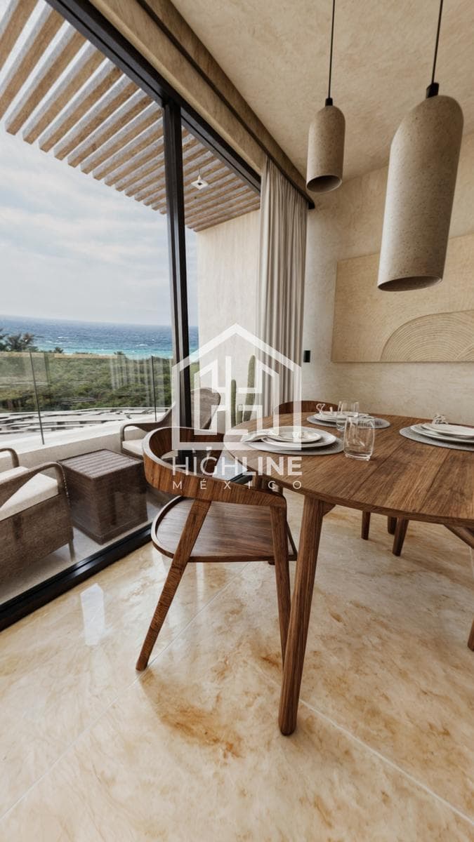 Studio Apartment for SALE in Playa del Carmen, on 5th Avenue, with ocean views