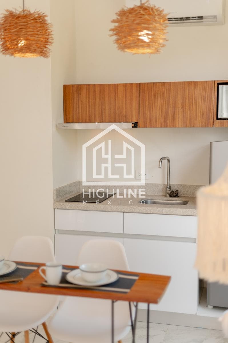 1-BEDROOM APARTMENT / PRIVATE ROOF / FOR SALE / IMMEDIATE OCCUPANCY / 7 MINUTES FROM THE BEACH / ROI.