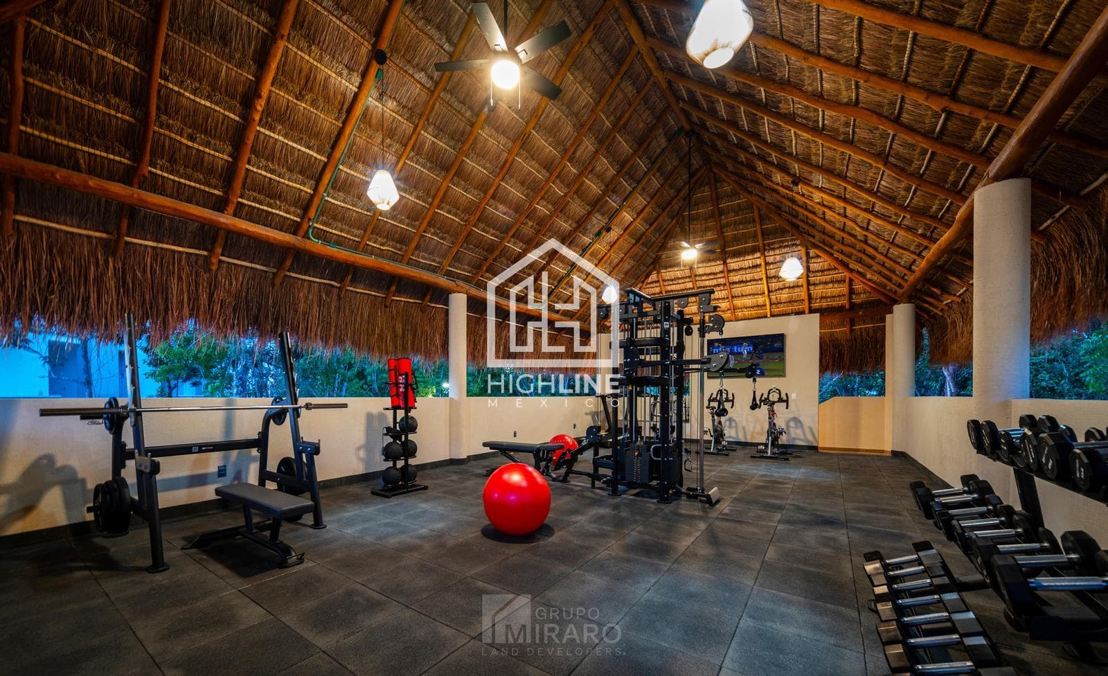 PENTHOUSE EN PUERTO MORELOS, MÁS DE 30 AMENIDADES. ENTREGA INMEDIATA. IDEAL PARA AIRBNB.