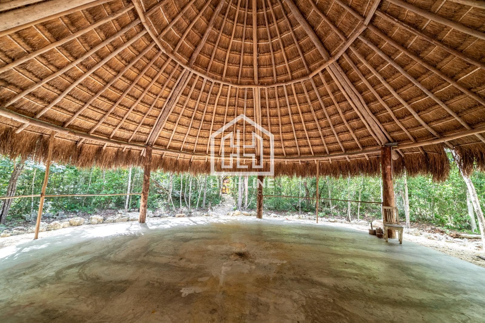 DEPARTAMENTO 2 RECAMARAS /TULUM/ 12 MINUTOS DEL MAR/ VENTA/ ALBERCA PRIVADA Y ESTACIONAMIENTO.