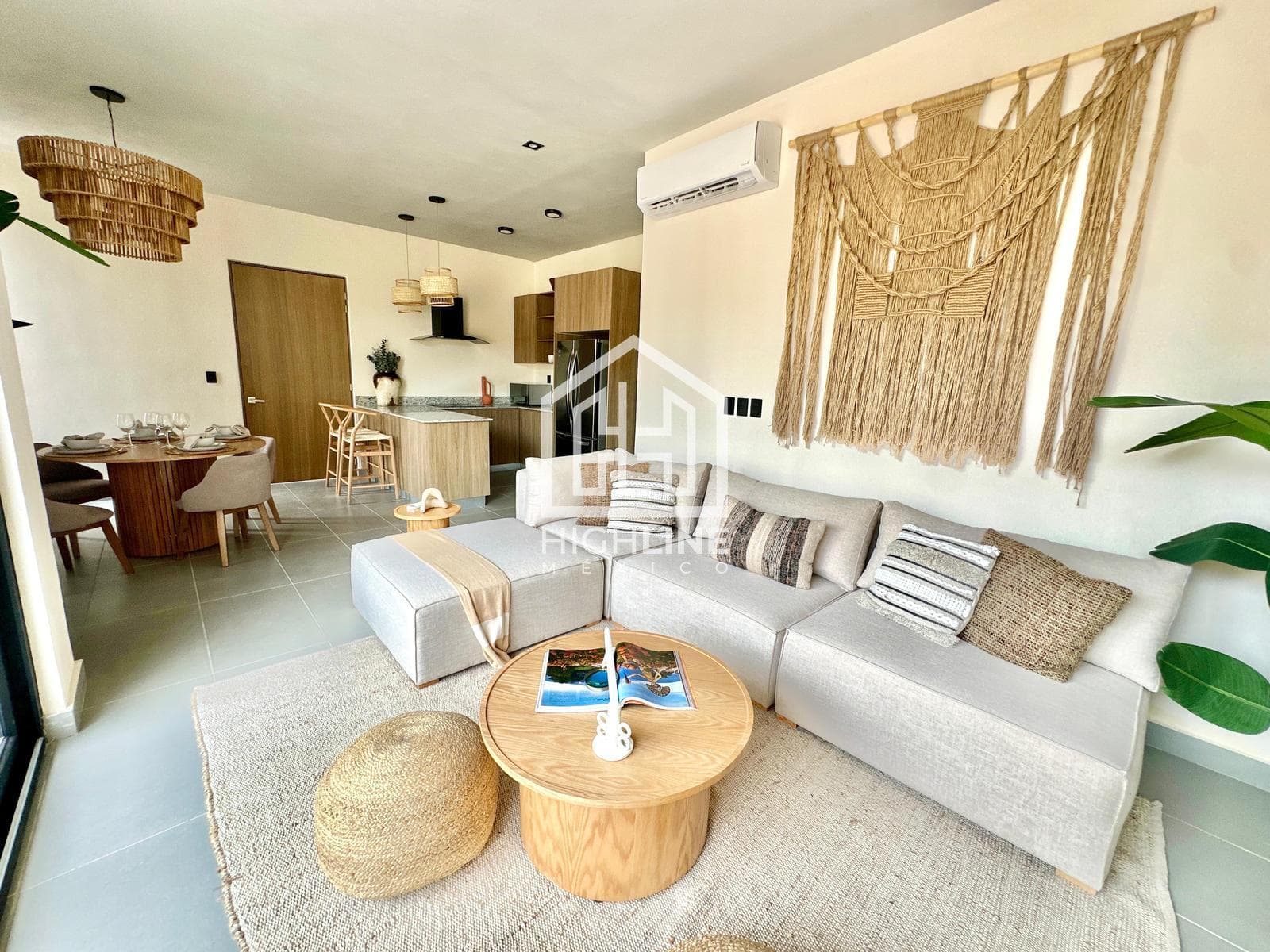 3-BEDROOM APARTMENT / PRE-SALE / PLAYA DEL CARMEN / 10 MINUTES FROM THE BEACH / PADEL.