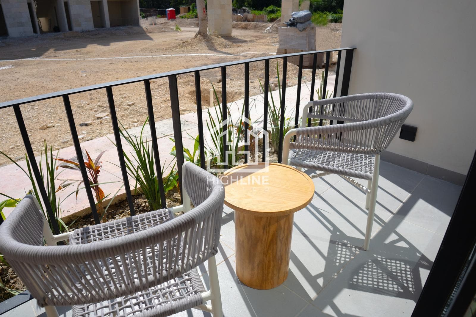 3-BEDROOM APARTMENT / PRE-SALE / PLAYA DEL CARMEN / 10 MINUTES FROM THE BEACH / PADEL.