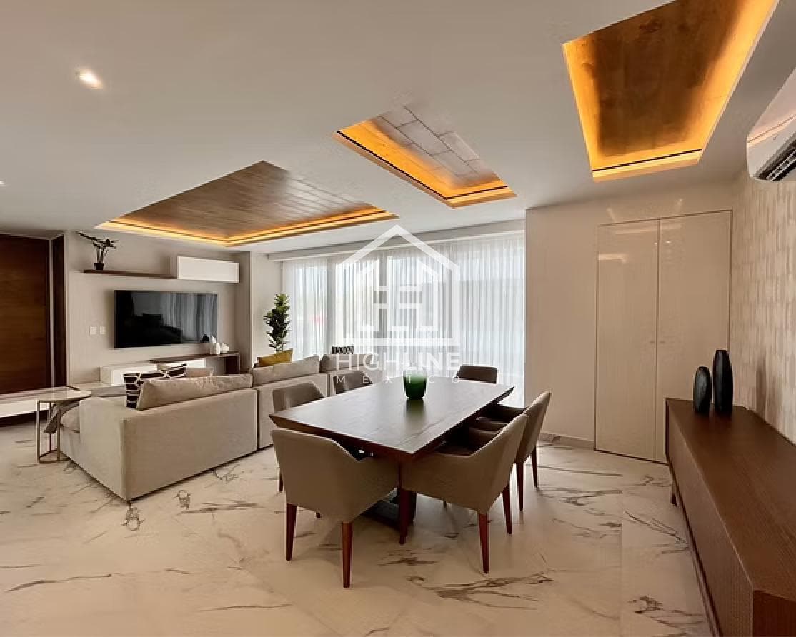 2-BEDROOM APARTMENT WITH BALCONY IN DOWNTOWN CANCÚN. SPA, POOL, GYM. AVAILABLE IMMEDIATELY.