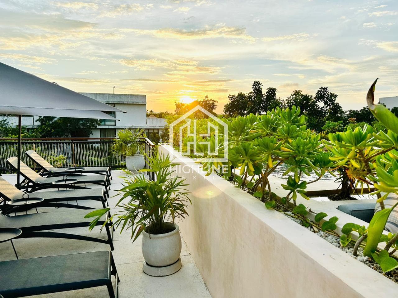 DEPARTAMENTO EN VENTA DE UNA HABITACION EN ALDEA ZAMA AMUEBLADO A 6 MINUTOS DEL MAR