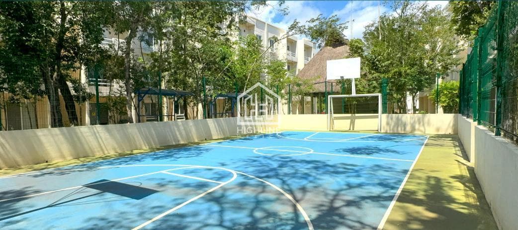 APARTMENT FOR SALE IN PLAYA DEL CARMEN: 2 BEDROOMS, PADEL COURT, GYM