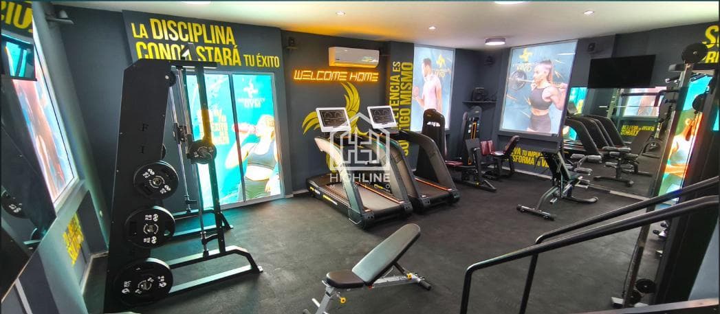 APARTMENT FOR SALE IN PLAYA DEL CARMEN: 2 BEDROOMS, PADEL COURT, GYM