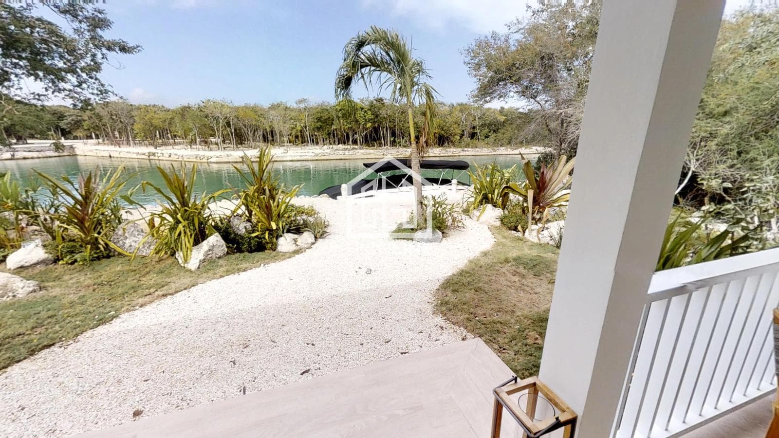 3-Bedroom Penthouse for Sale in Puerto Aventuras with Marina and Rooftop