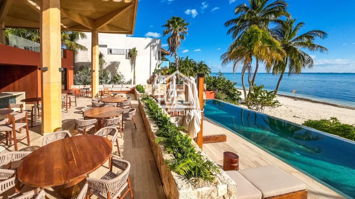 Beachfront 3-bedroom apartment for sale with a private beach club