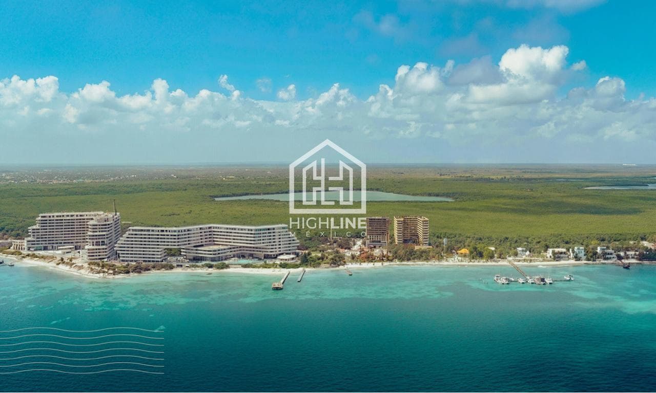 Luxurious 3-bedroom apartment with ocean views and a beach club in Costa Mujeres, Cancun