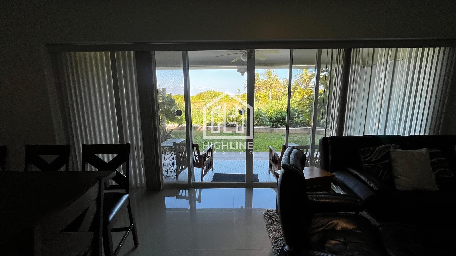 APARTMENT FOR SALE IN CANCUN'S HOTEL ZONE: 2 BEDROOMS, VIEW OF THE LAGOON