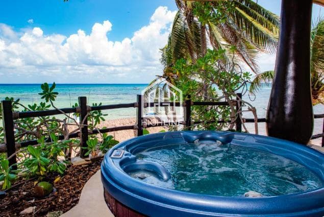 107 m² Oceanfront 2-Bedroom Apartment. Downtown Playa del Carmen
