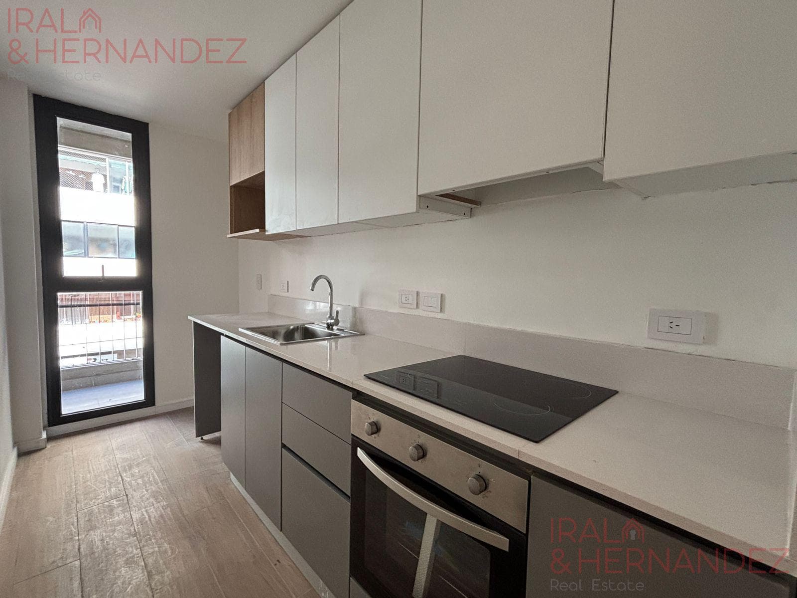 FOR SALE: 2-ROOM APARTMENT IN POZO VILLA CRESPO / ON THE STREET FRONT