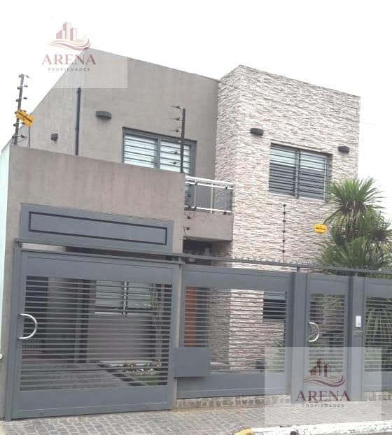 4-Room House for Sale in Libertad