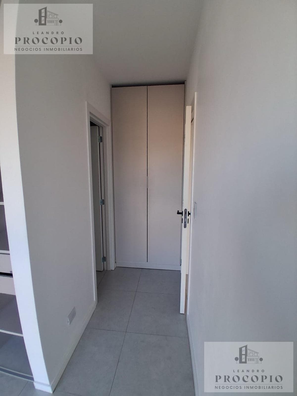 High-end two-room apartments, with a garage and a barbecue, for rent in the Vilanova Complex