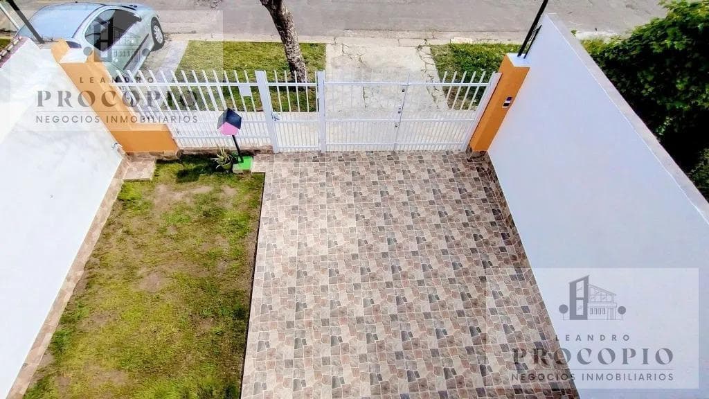 3-room house for sale in Morón