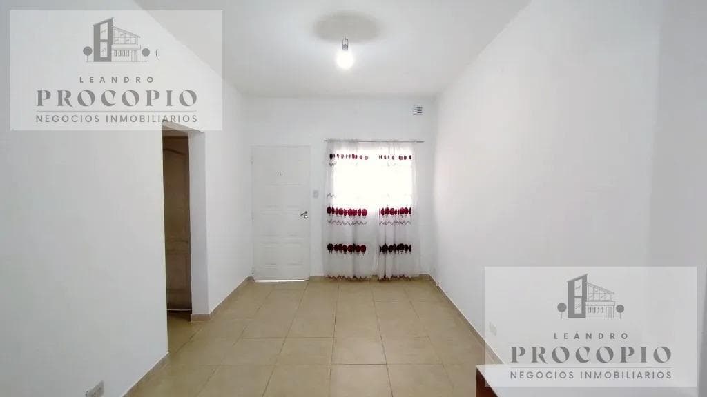 3-room house for sale in Morón
