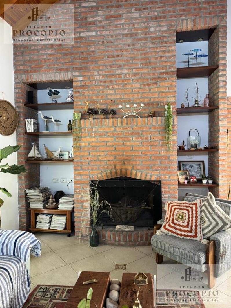 Casa 4 ambientes en venta en Barrio cerrado El Resuello