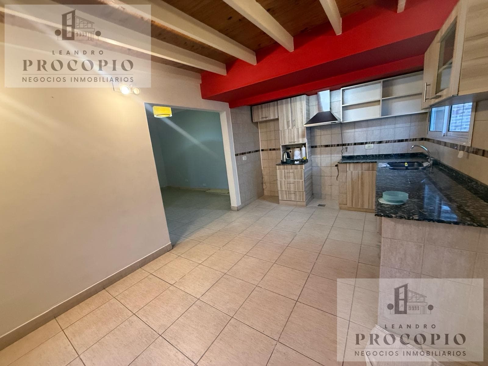 3-room house-style apartment for rent in San Antonio de Padua