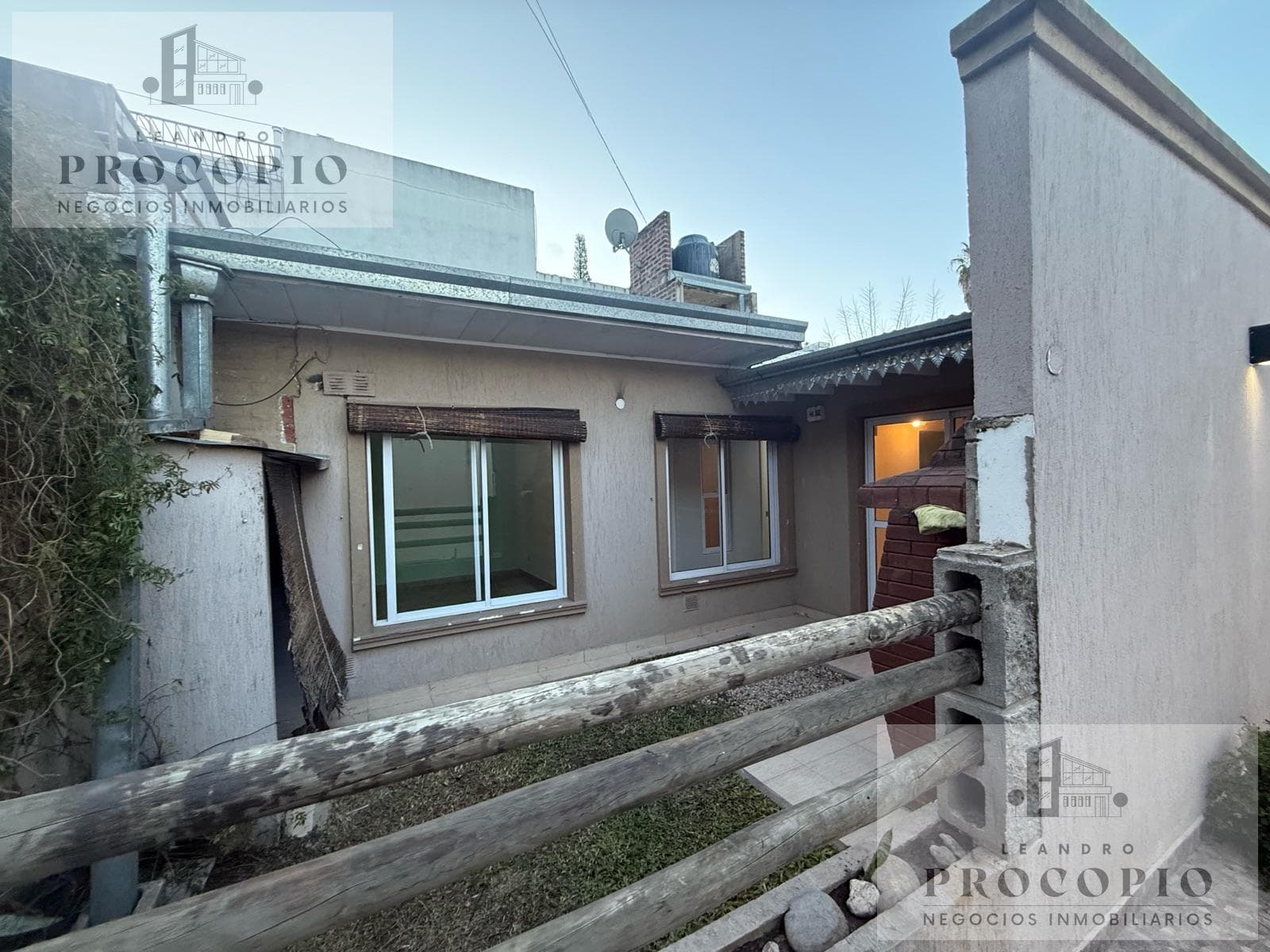 3-room house-style apartment for rent in San Antonio de Padua