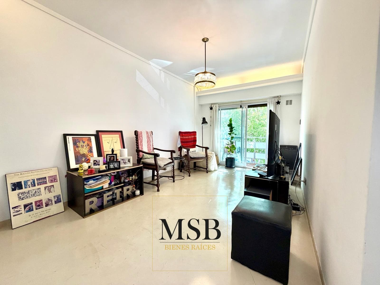 Renovated 3-bedroom apartment with a balcony | La Plata