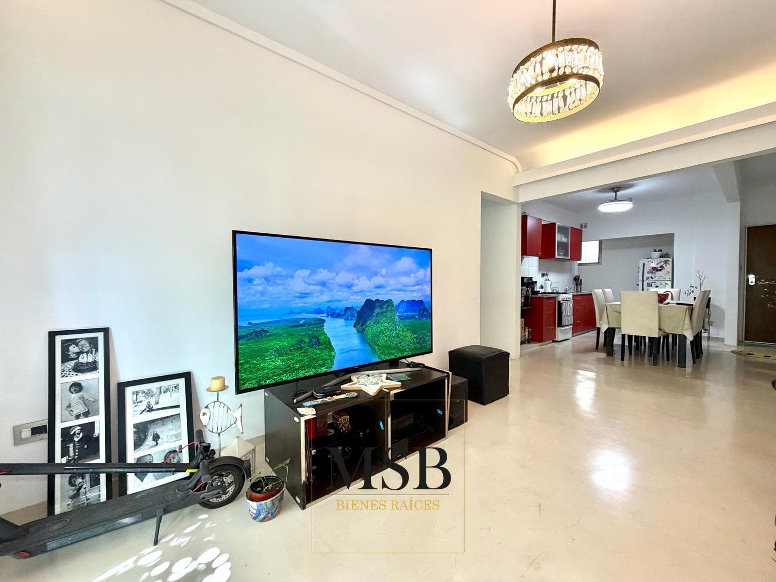 Renovated 3-bedroom apartment with a balcony | La Plata