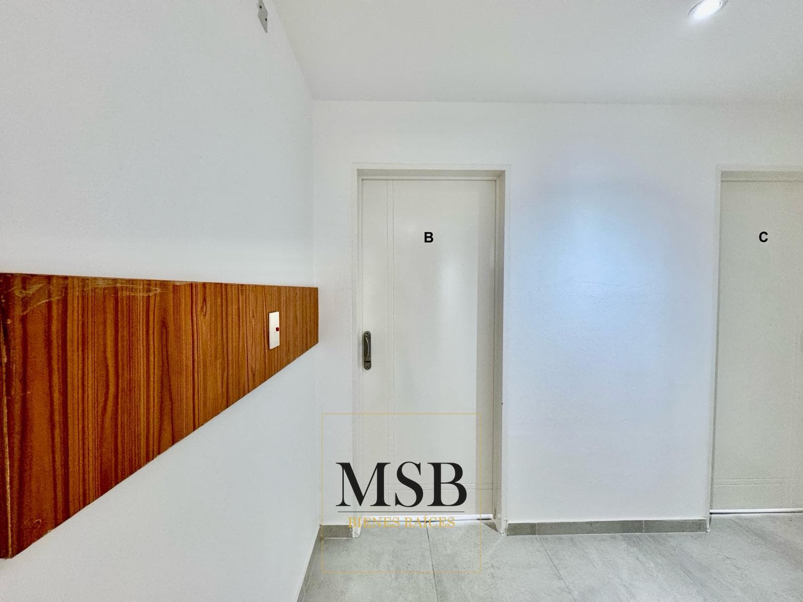 Brand-new office - Court District