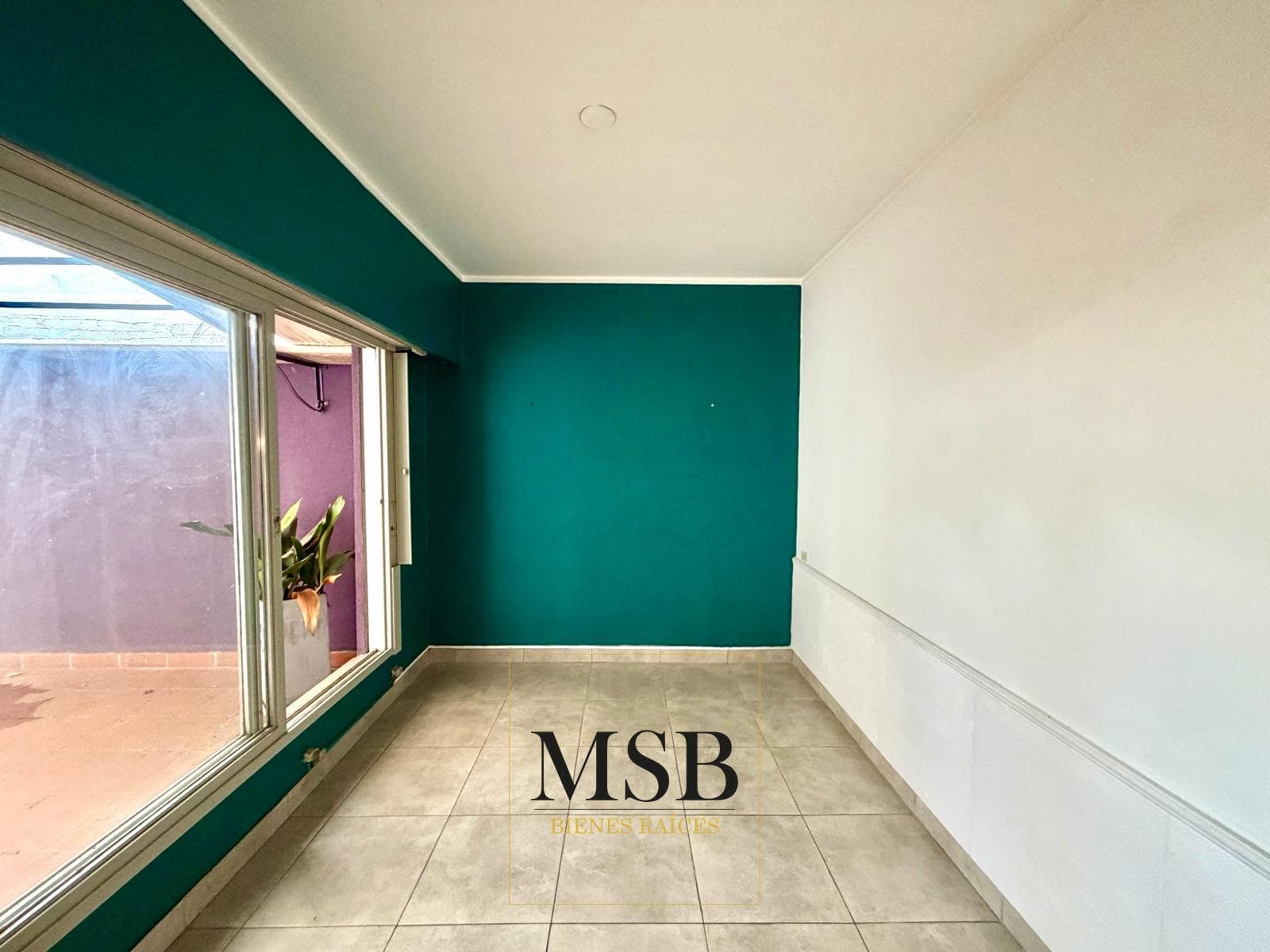 2-Bedroom House with Patio for Sale - La Plata