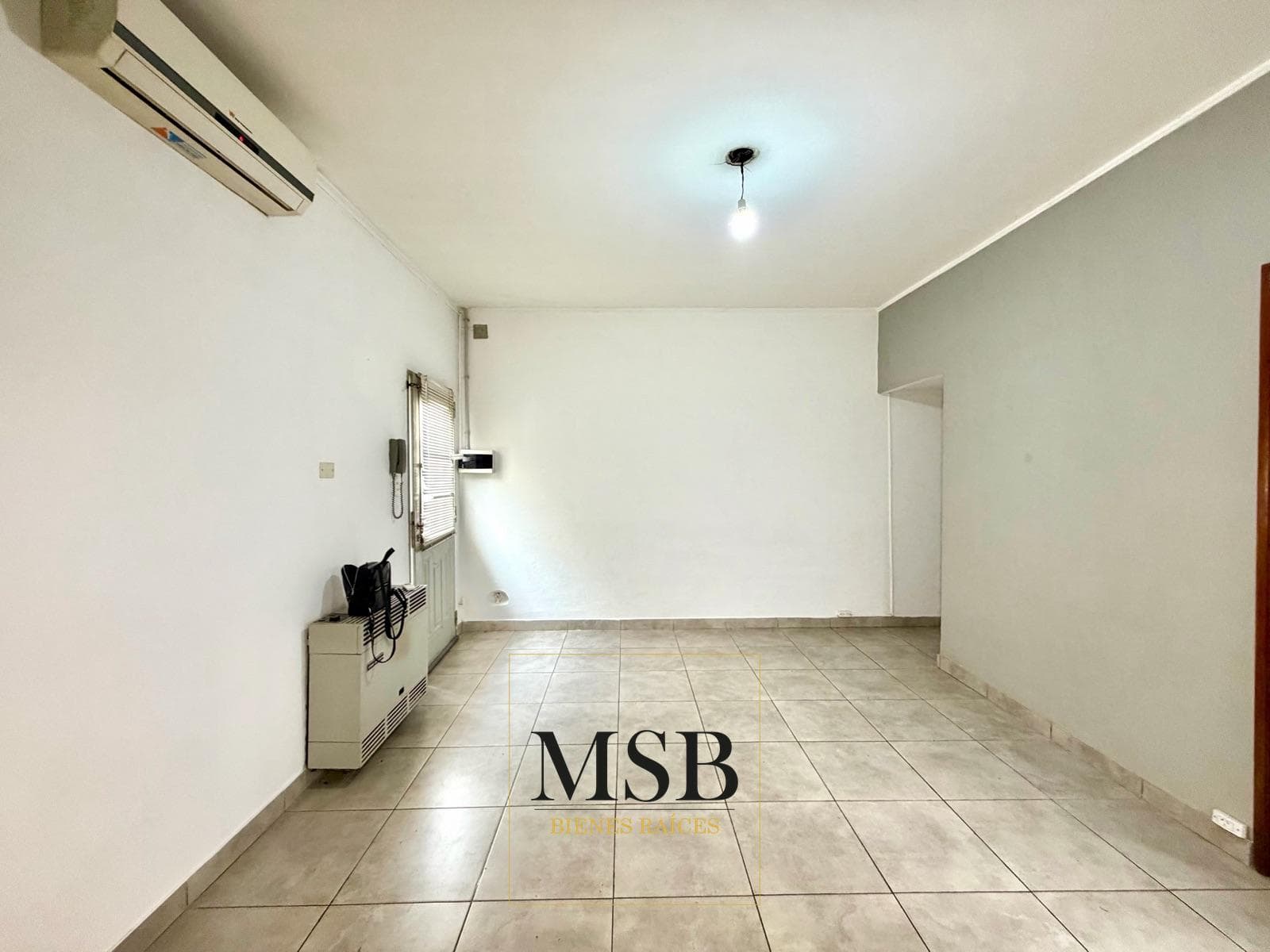 2-Bedroom House with Patio for Sale - La Plata