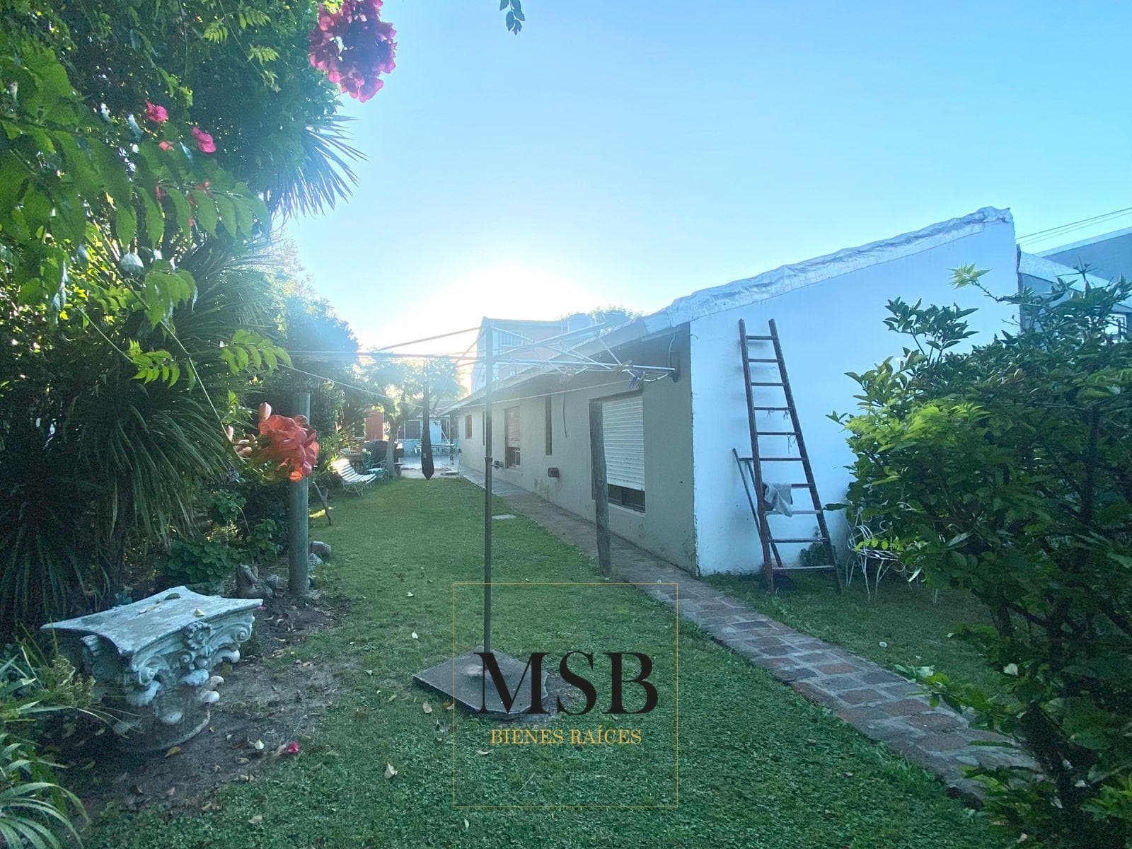4-room house for sale | Downtown Berazategui | Large lot