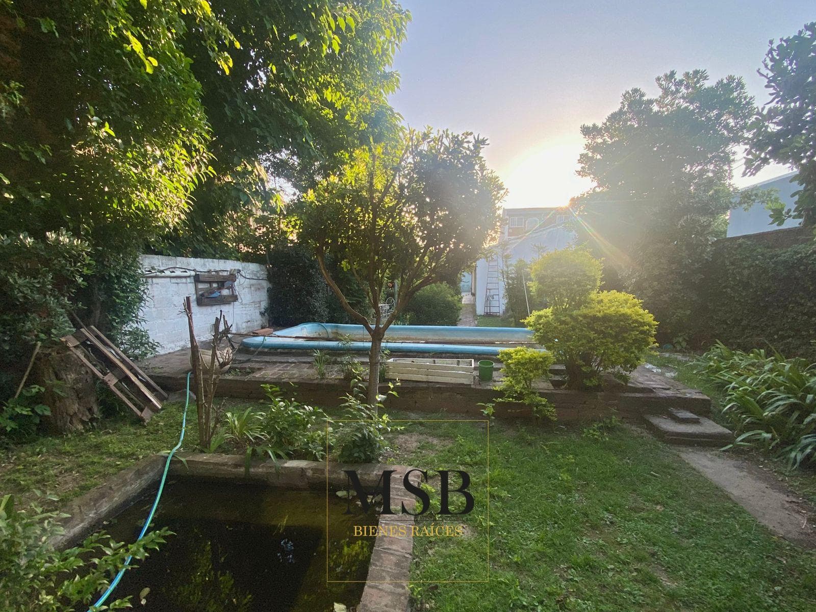 4-room house for sale | Downtown Berazategui | Large lot