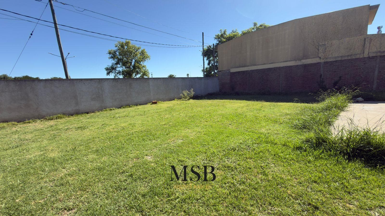 Lot for Sale Between Roads - City Bell