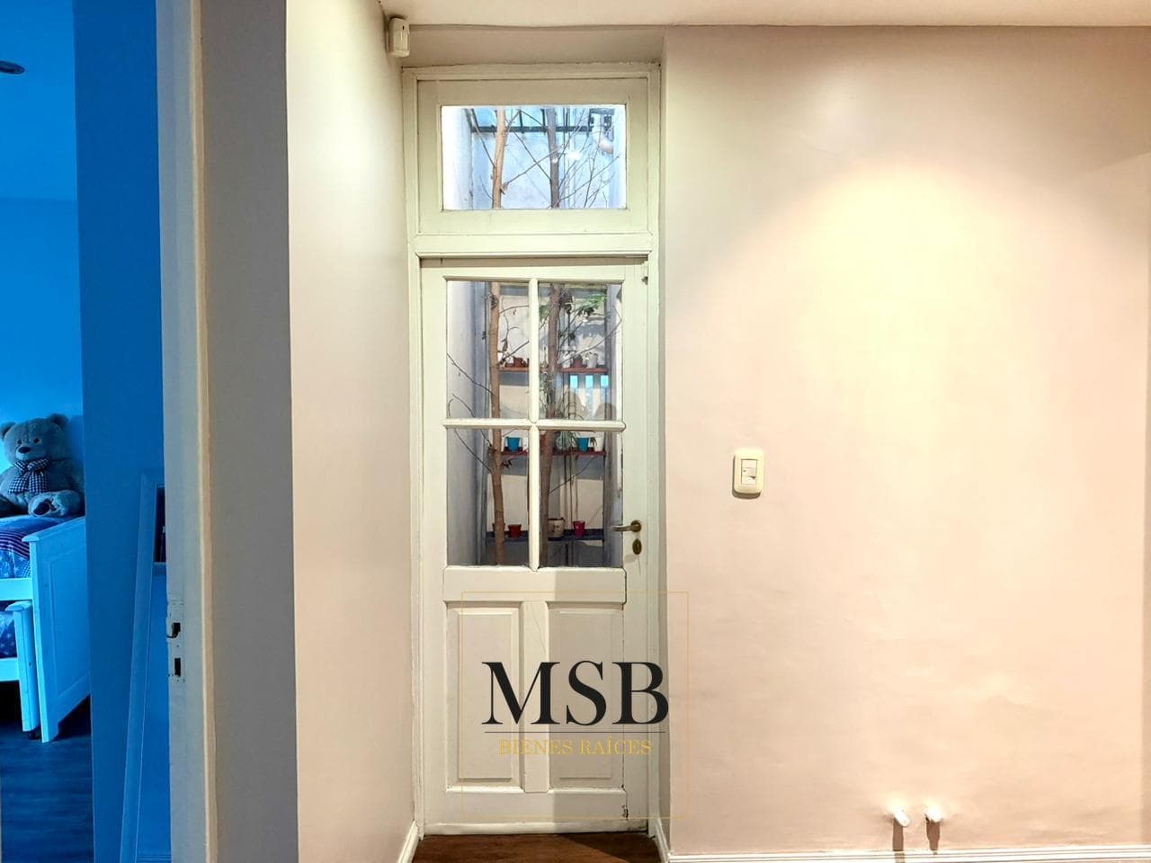 3-Bedroom House with Park and Pool for Sale - Gonnet