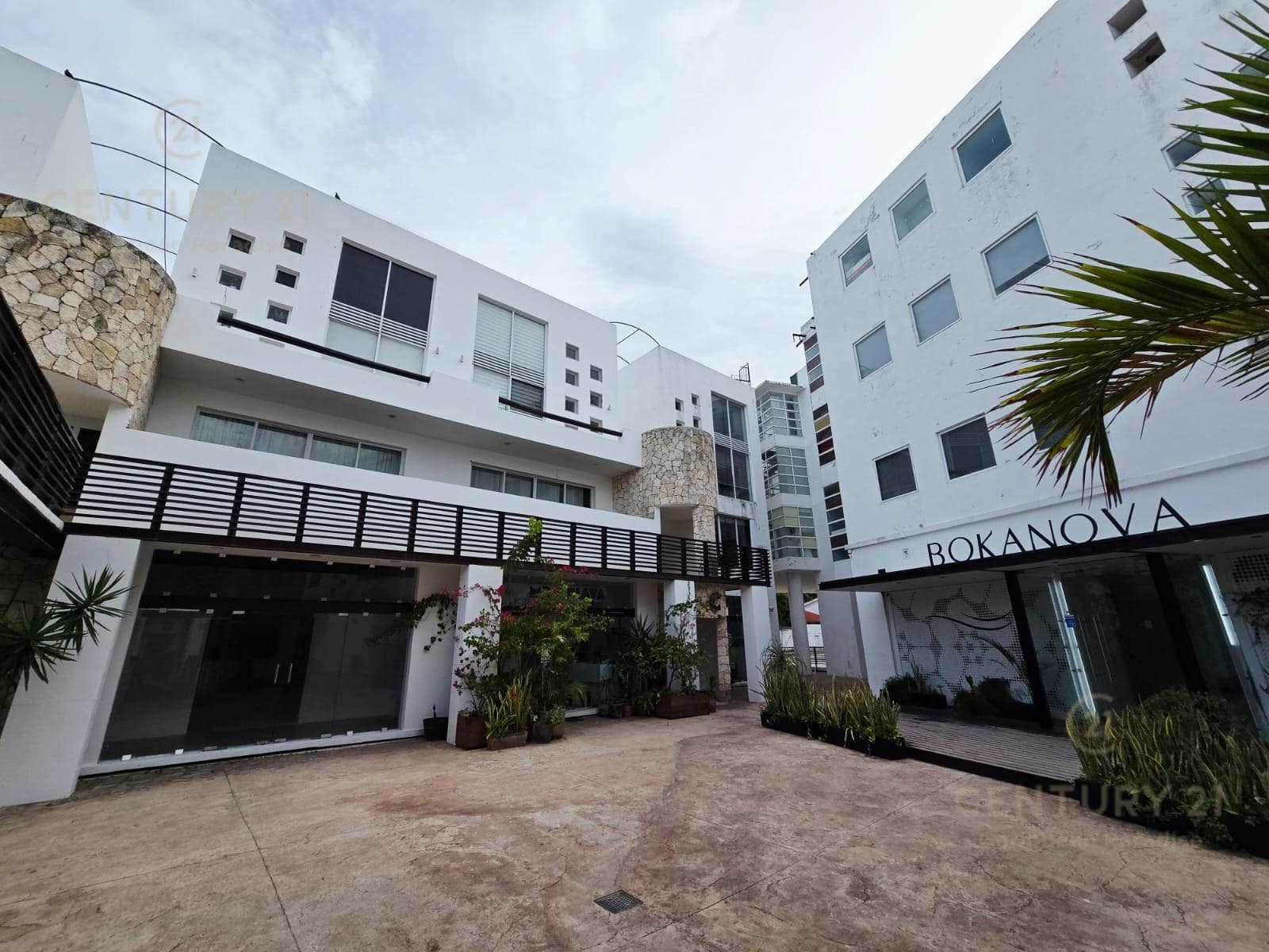En renta Loft de 1 recámara en Plaza Paraíso, Playa del Carmen P3670