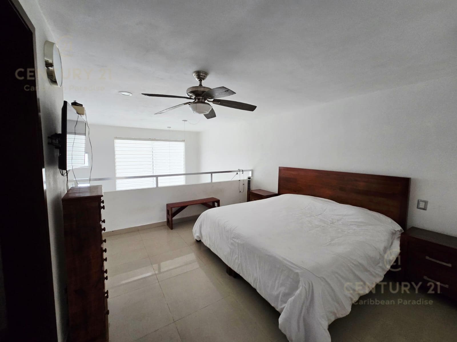 En renta Loft de 1 recámara en Plaza Paraíso, Playa del Carmen P3670