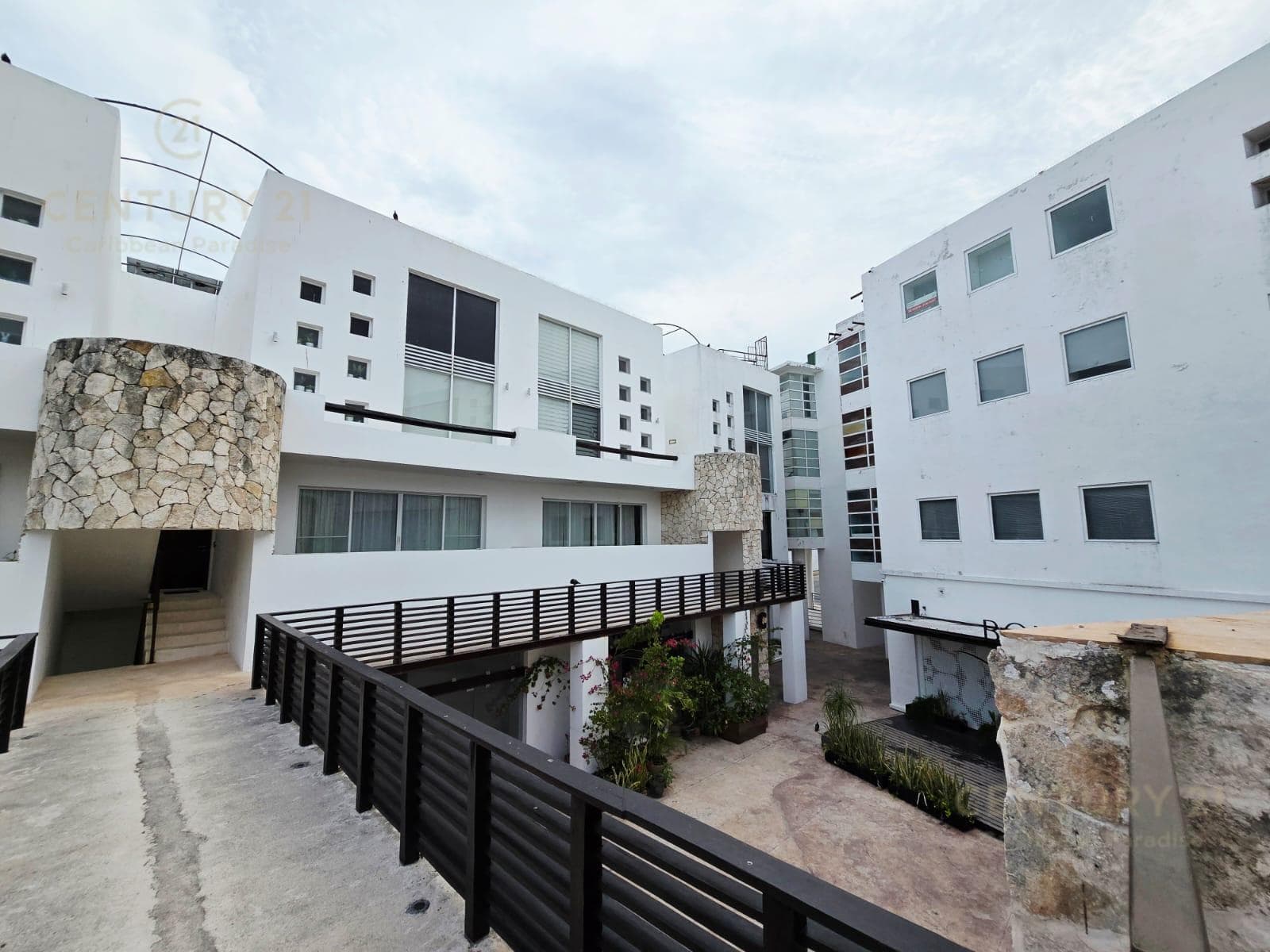 En renta Loft de 1 recámara en Plaza Paraíso, Playa del Carmen P3670