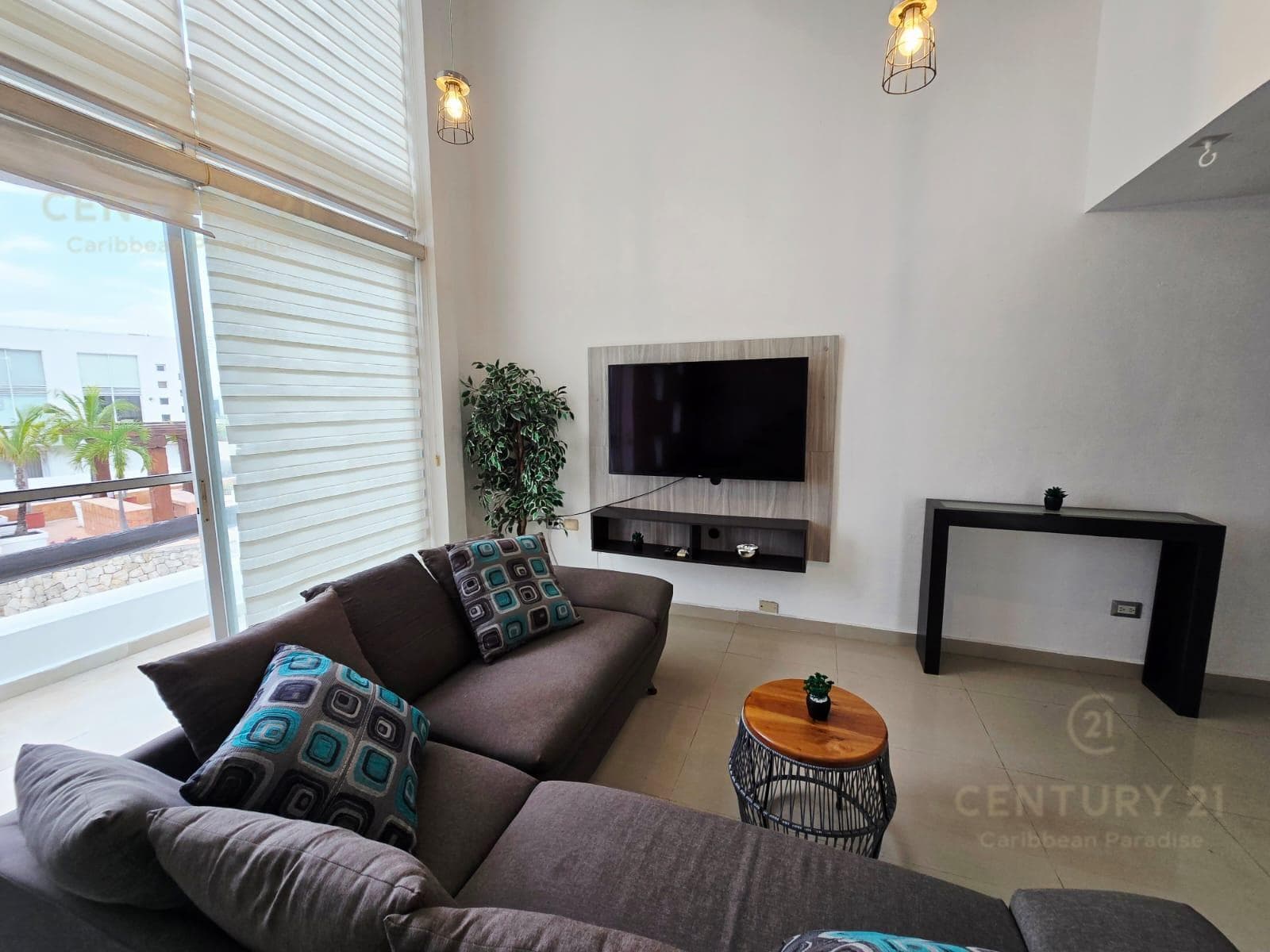 En renta Loft de 1 recámara en Plaza Paraíso, Playa del Carmen P3670