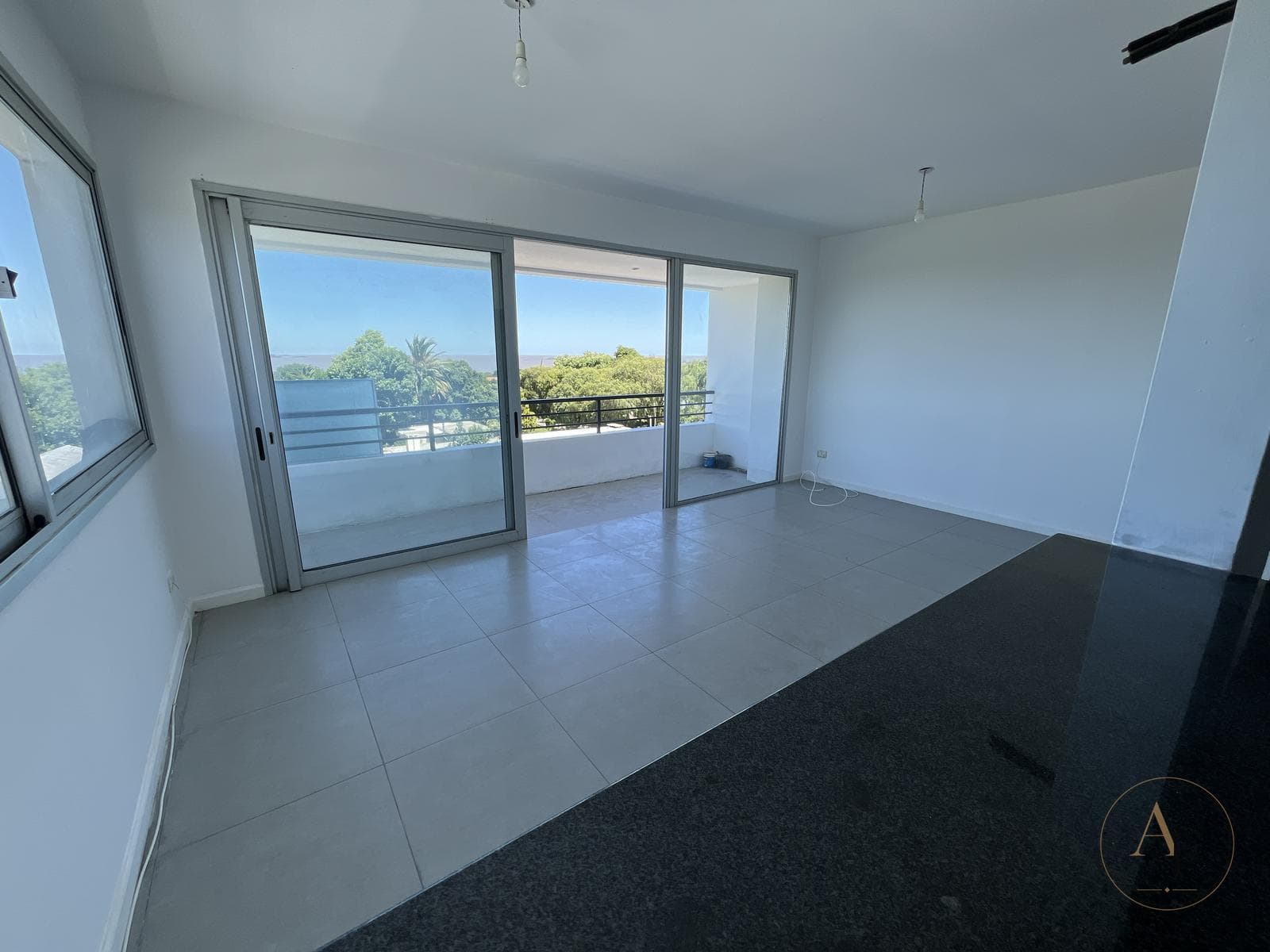 Apartment for Sale in Colonia with a View of the River