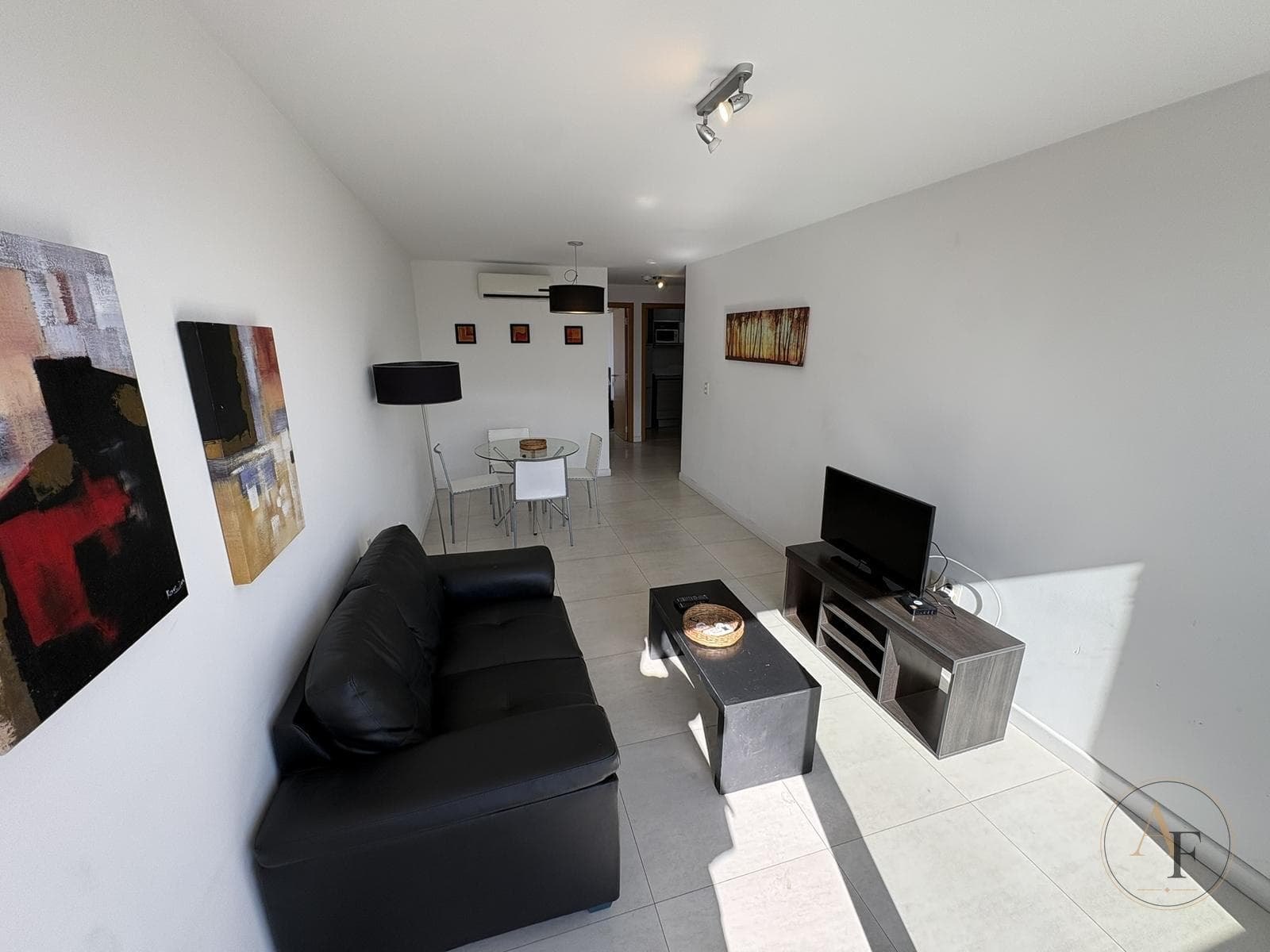 Departamento 2 amb, venta Colonia