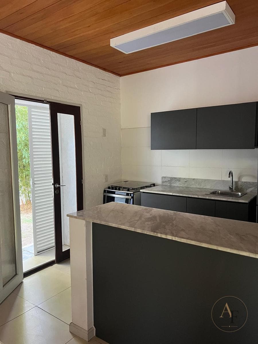 House for Rent and Sale in Barrio Playa, Colonia