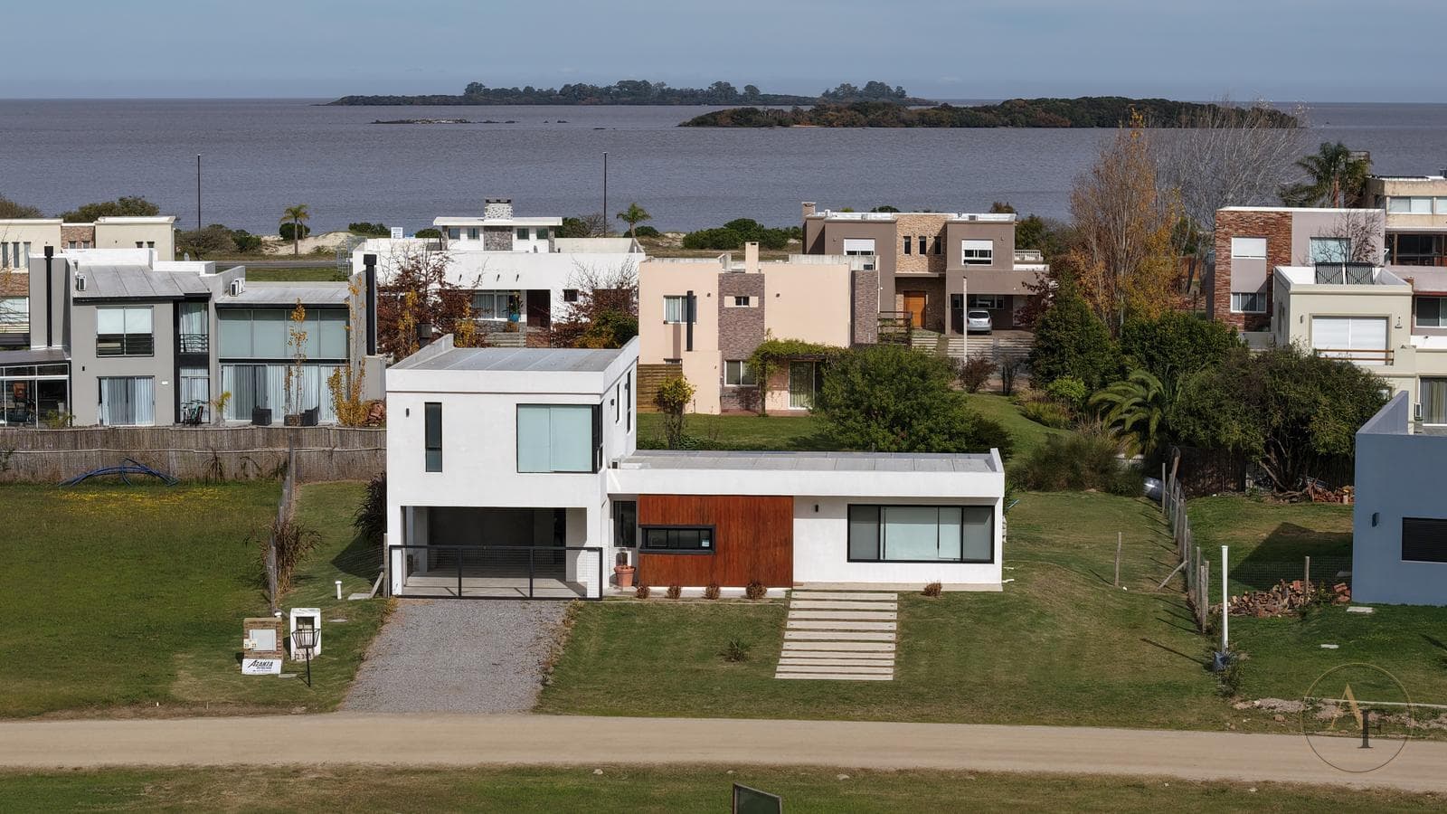 Designer Home with Monthly Rental Income of USD 2,100, Colonia del Sacramento