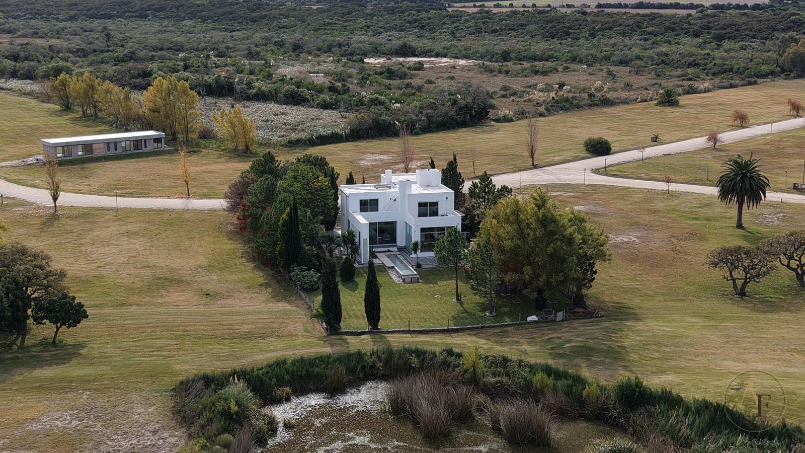 House for Sale in a Gated Community, Colonia